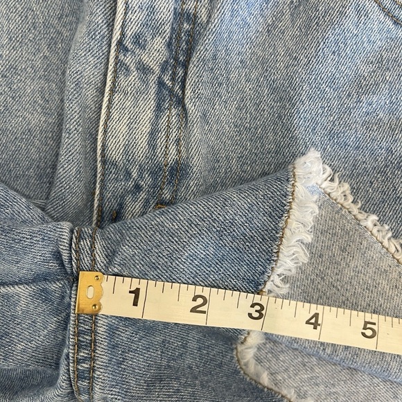 Bugle Boy denim jean shorts light wash fray hem size 6 summer festival concert - Picture 7 of 13